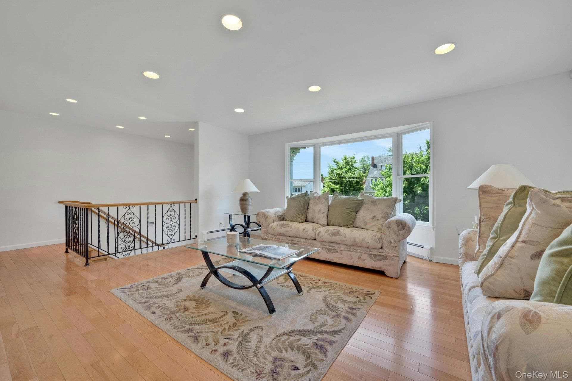 100 Neptune Avenue thumbnail 3