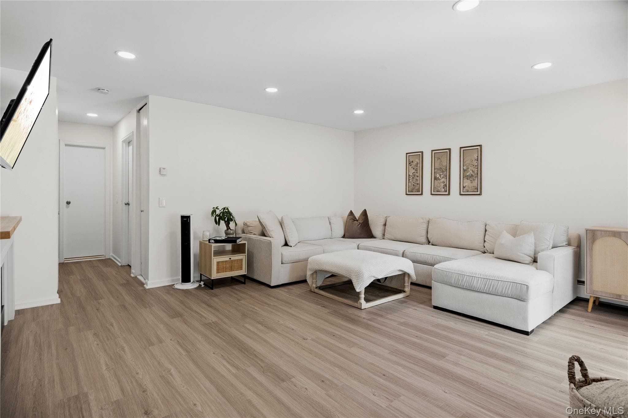 36 Richmond Boulevard Unit: 4A thumbnail 4