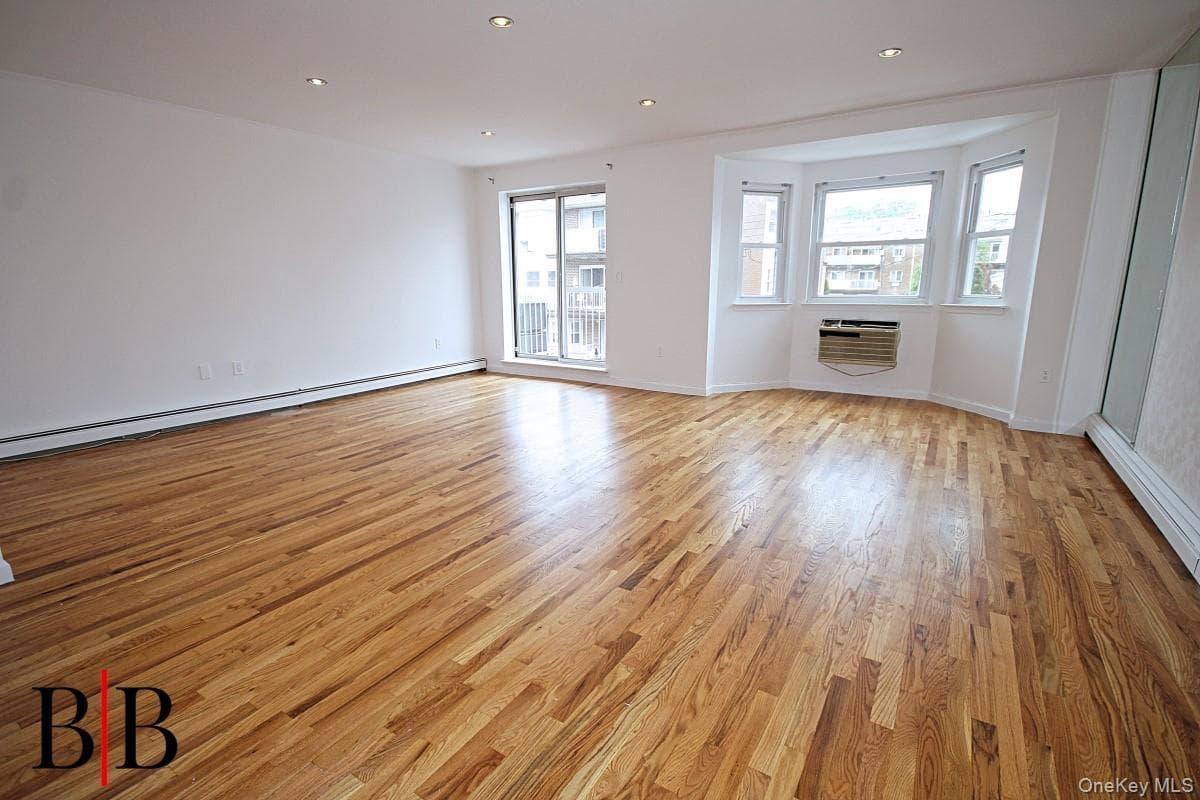 18 Cove Lane Unit: 7G thumbnail 4