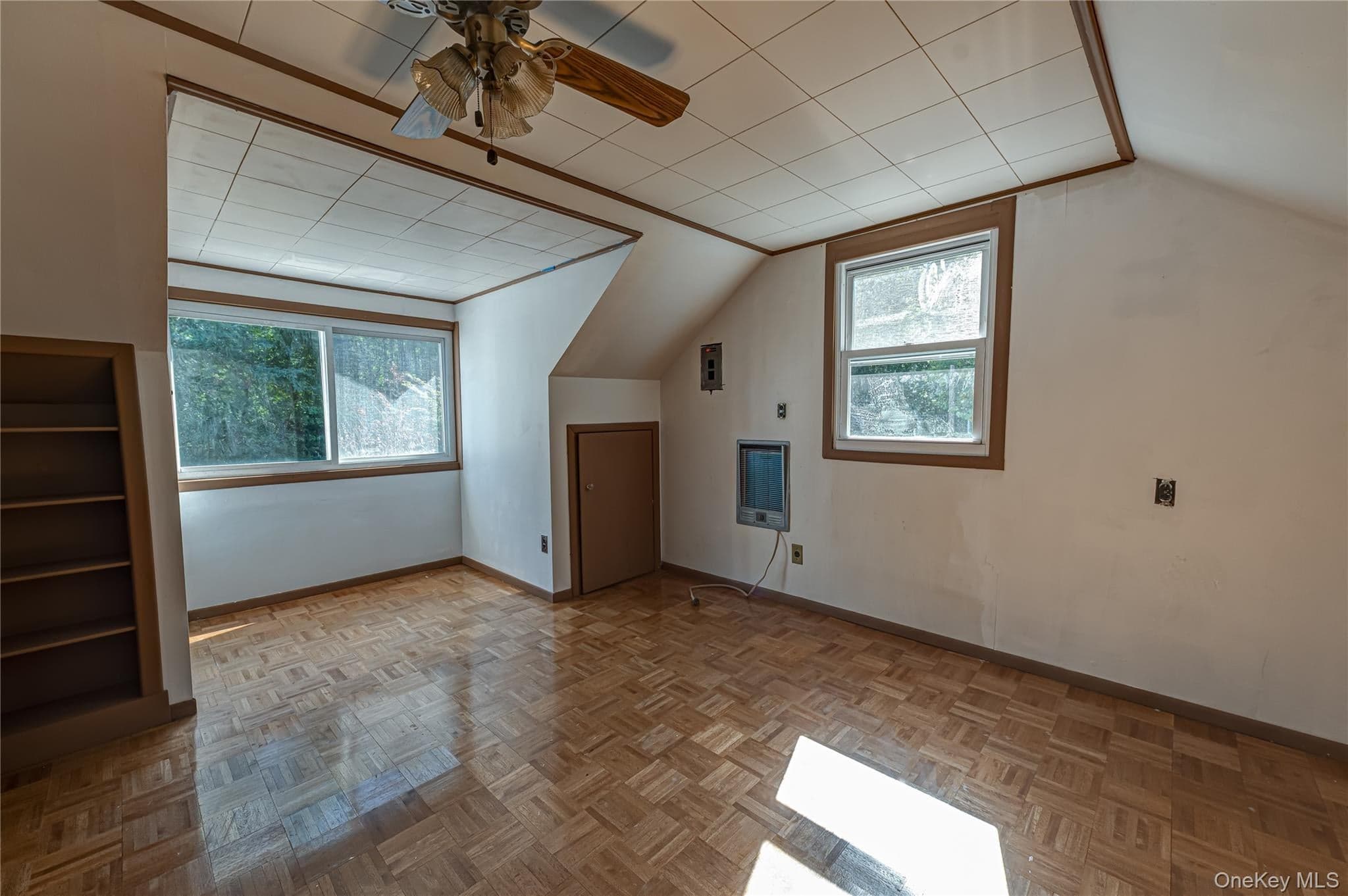 54 Greenhills Road thumbnail 18