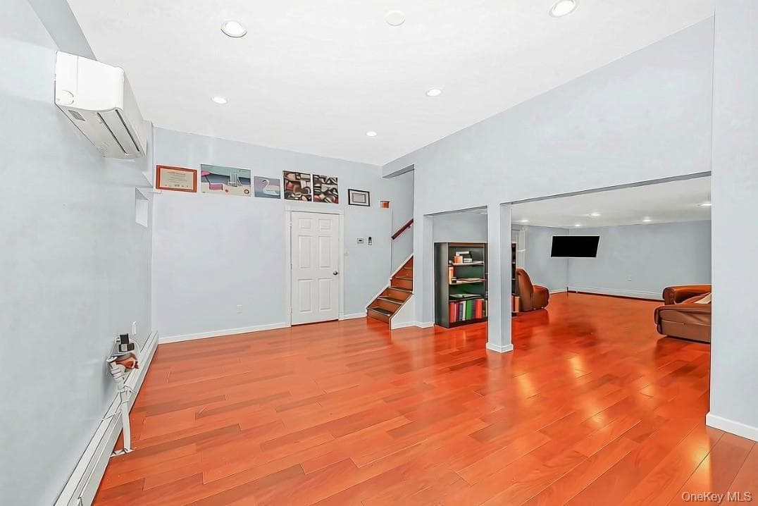 1675 Cornelius Avenue thumbnail 17