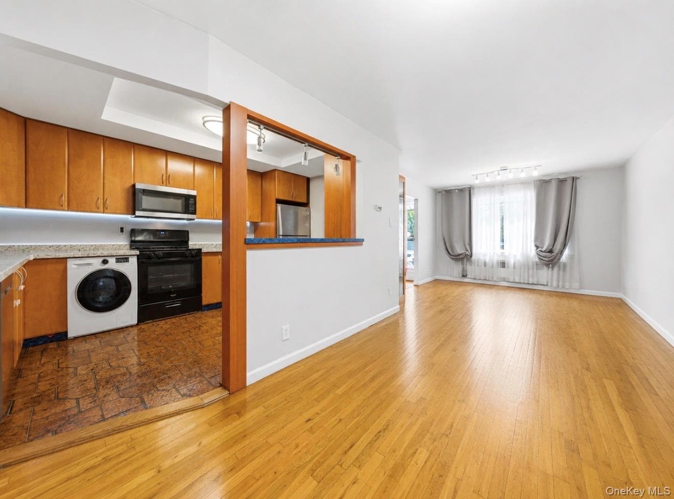 253 Newkirk Avenue thumbnail 8