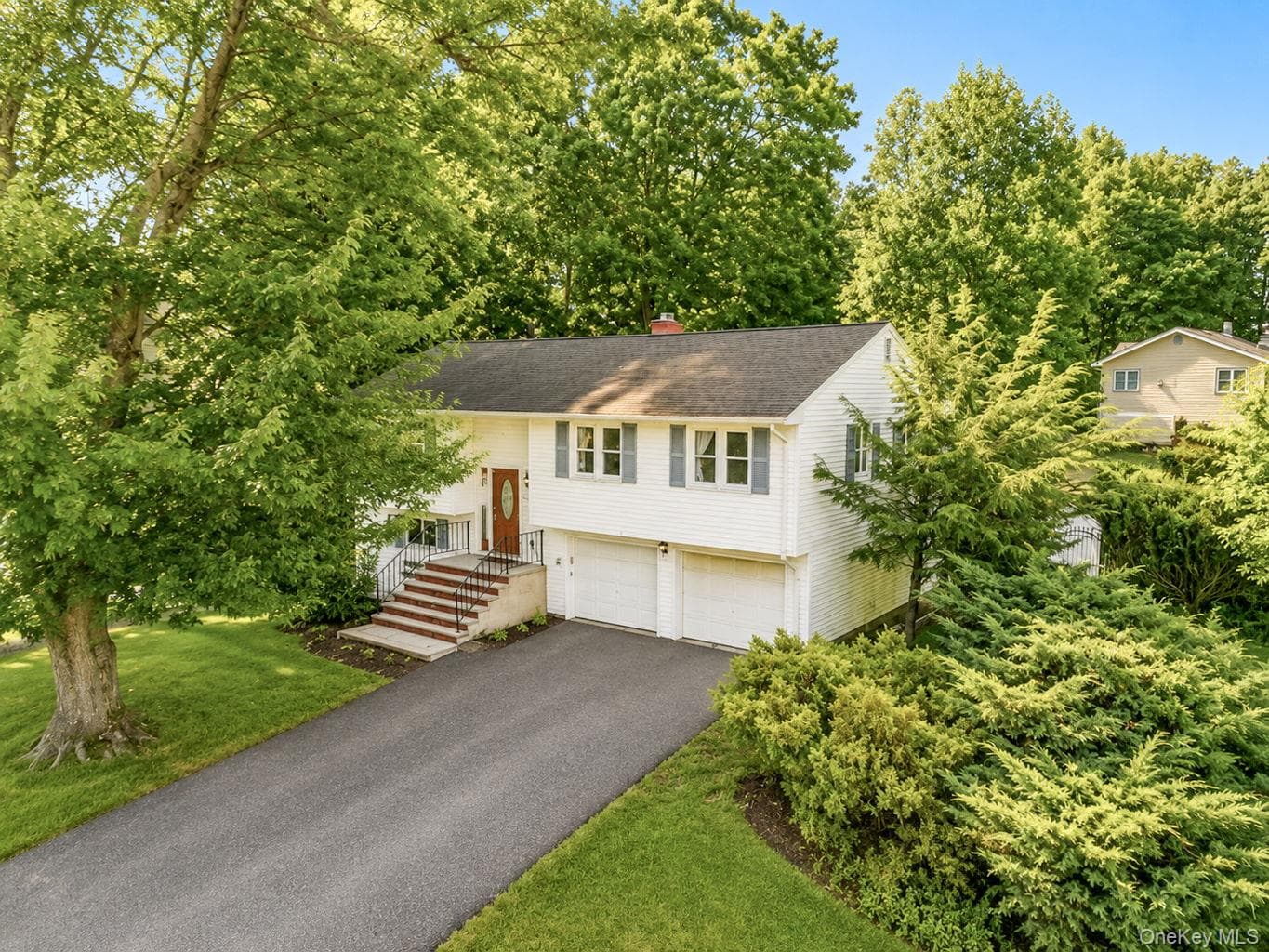 132 Hilltop Road thumbnail 5