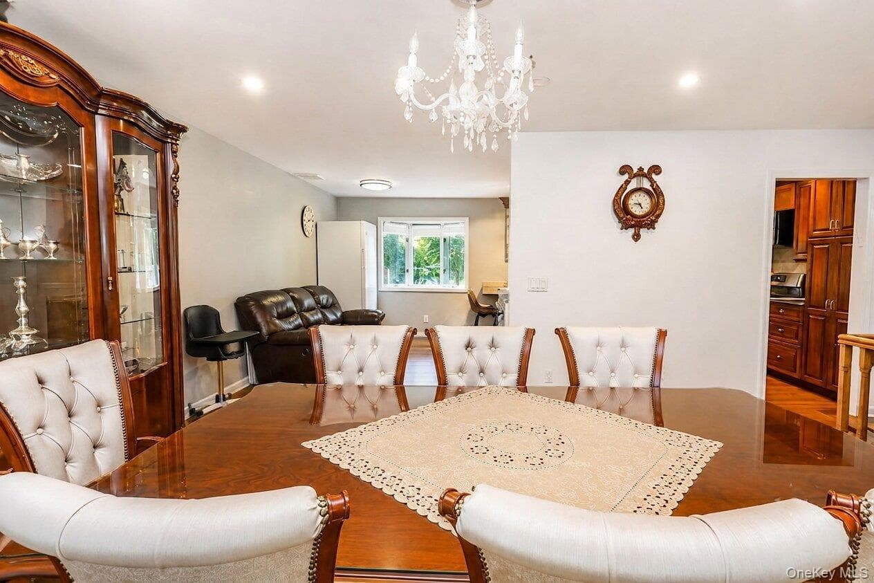 132 Hilltop Road thumbnail 25