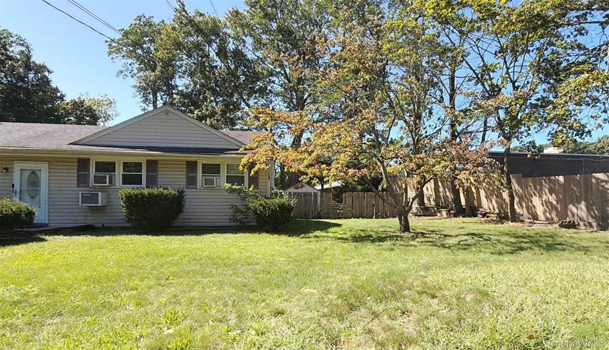 226 Holbrook Road thumbnail 3