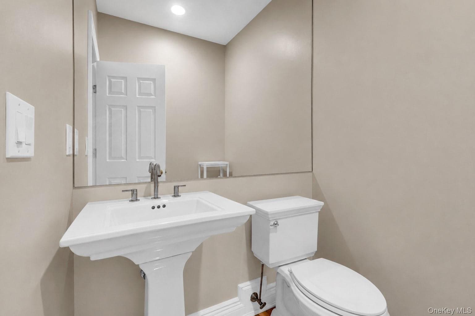 9 Hathaway Lane thumbnail 12