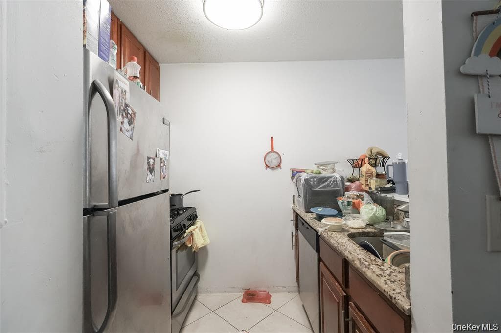436 E 141st Street thumbnail 5