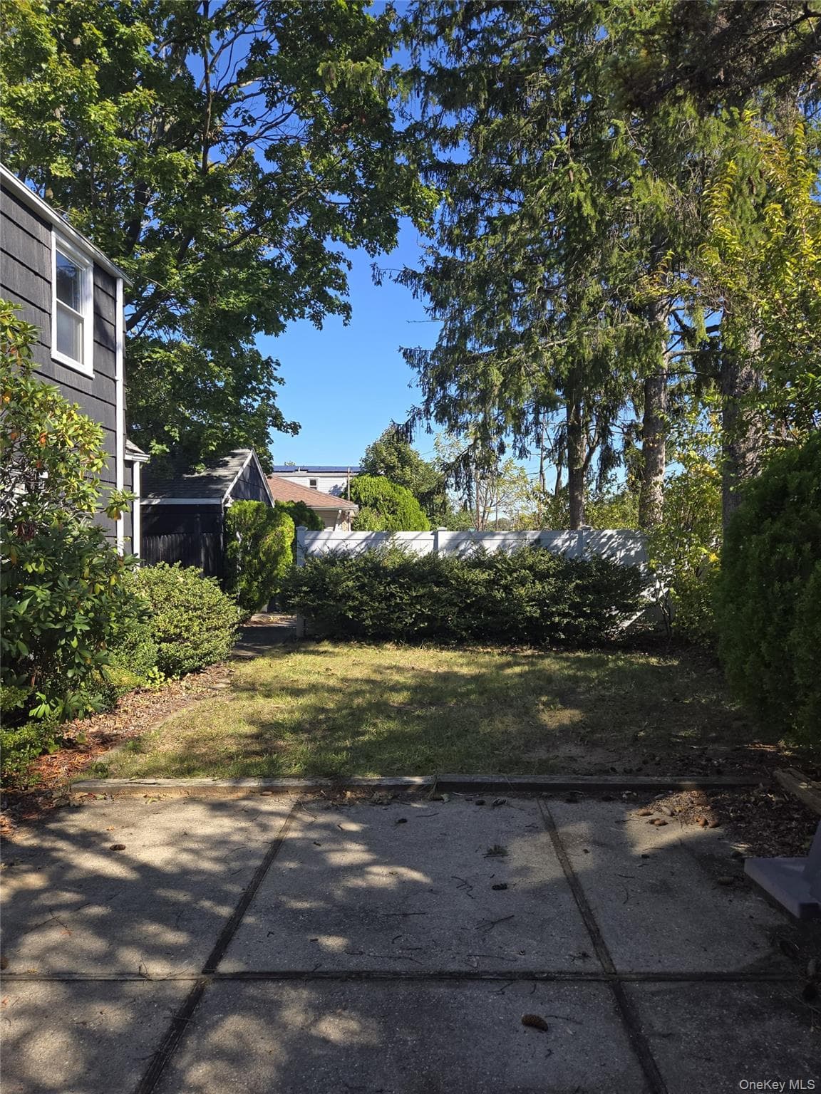 455 Walton Street thumbnail 4