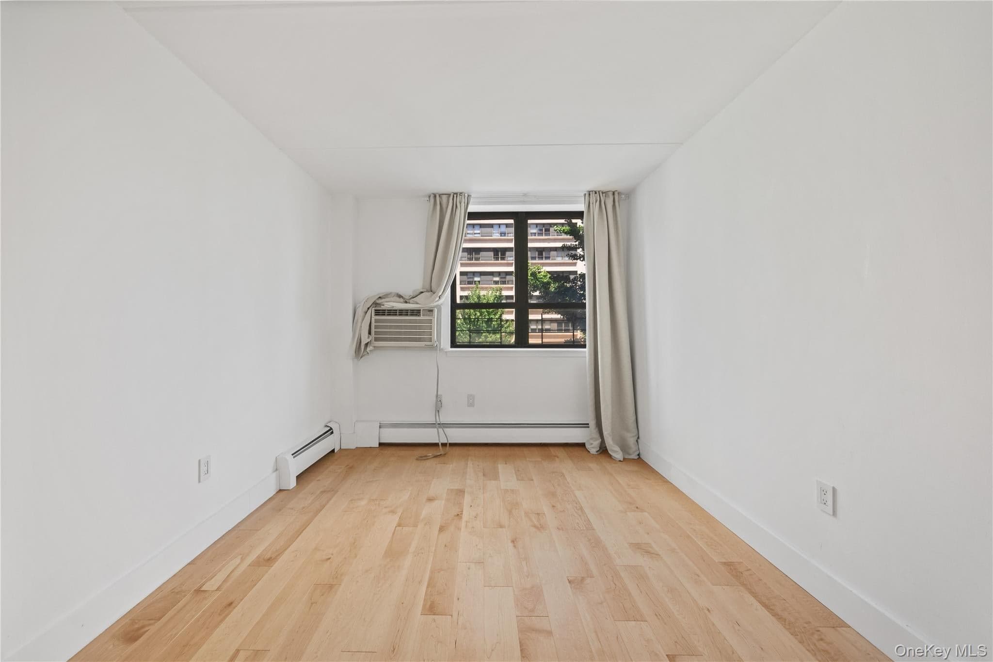 220 Manhattan Avenue Unit: 2N thumbnail 13