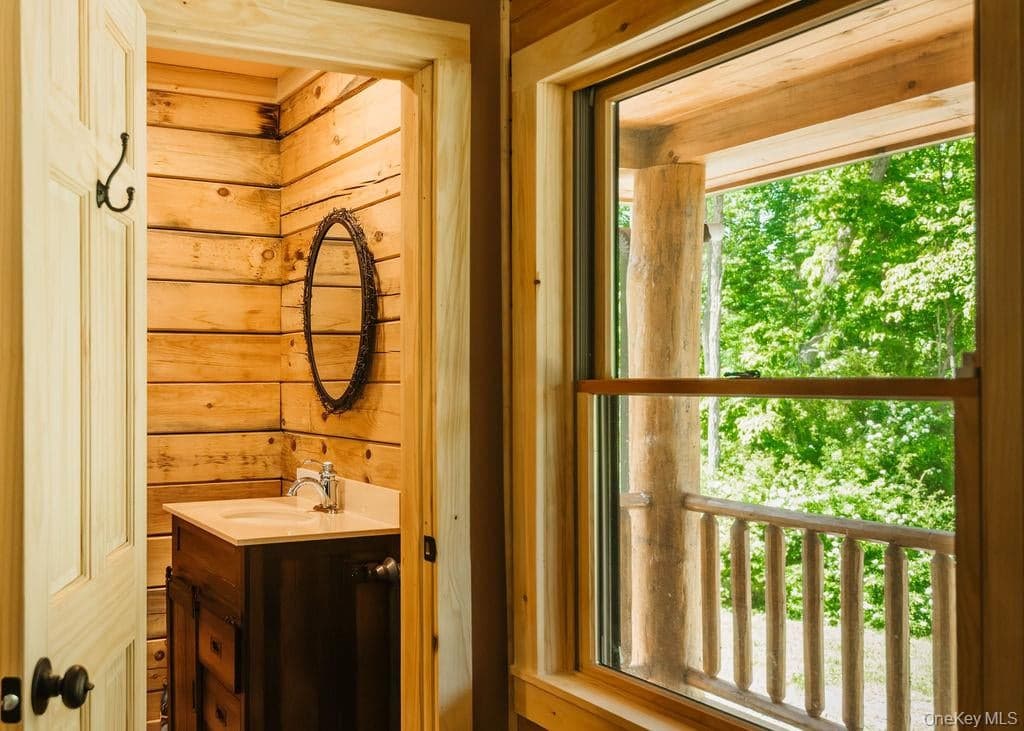76 Woodlands Trail thumbnail 22