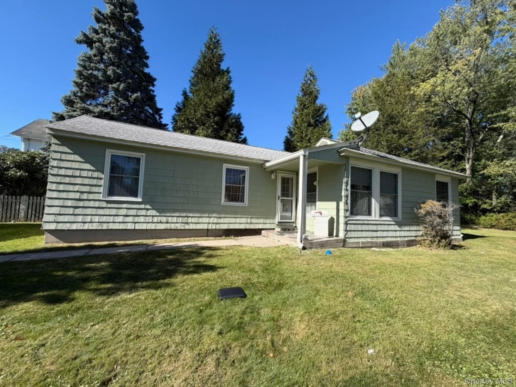 33 Roosevelt Avenue, Middletown