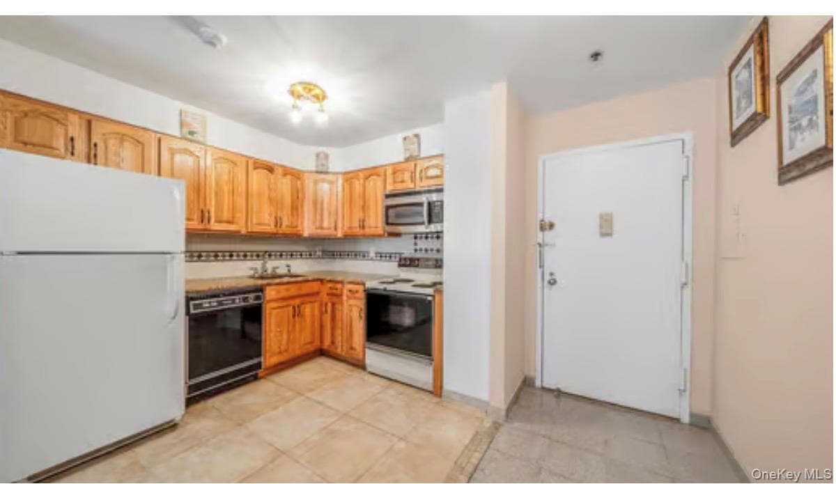 360 Shore Road Unit: 3M thumbnail 4