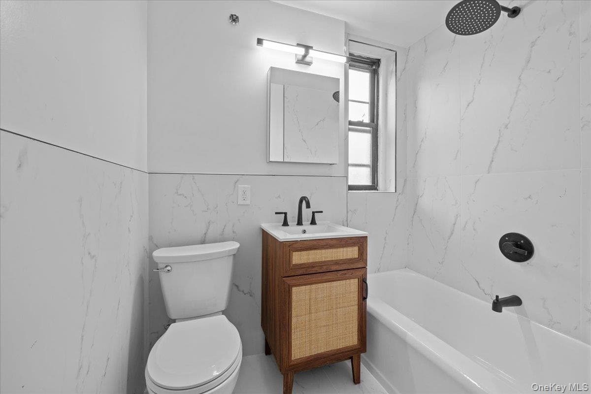 3015 Riverdale Avenue Unit: 6D thumbnail 10