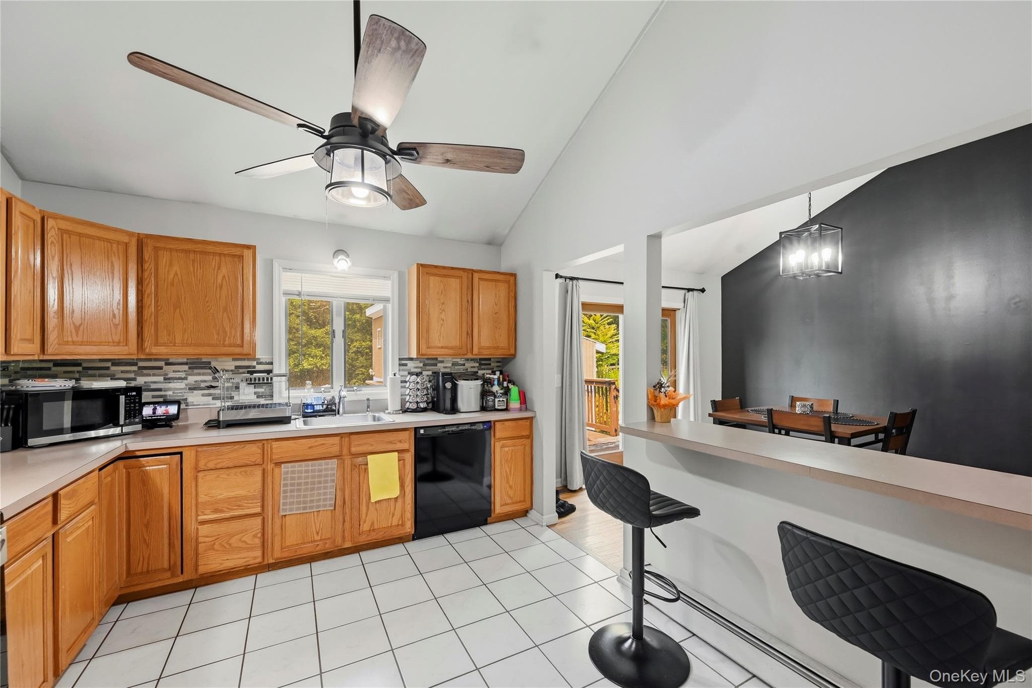 564 Clove Road thumbnail 17