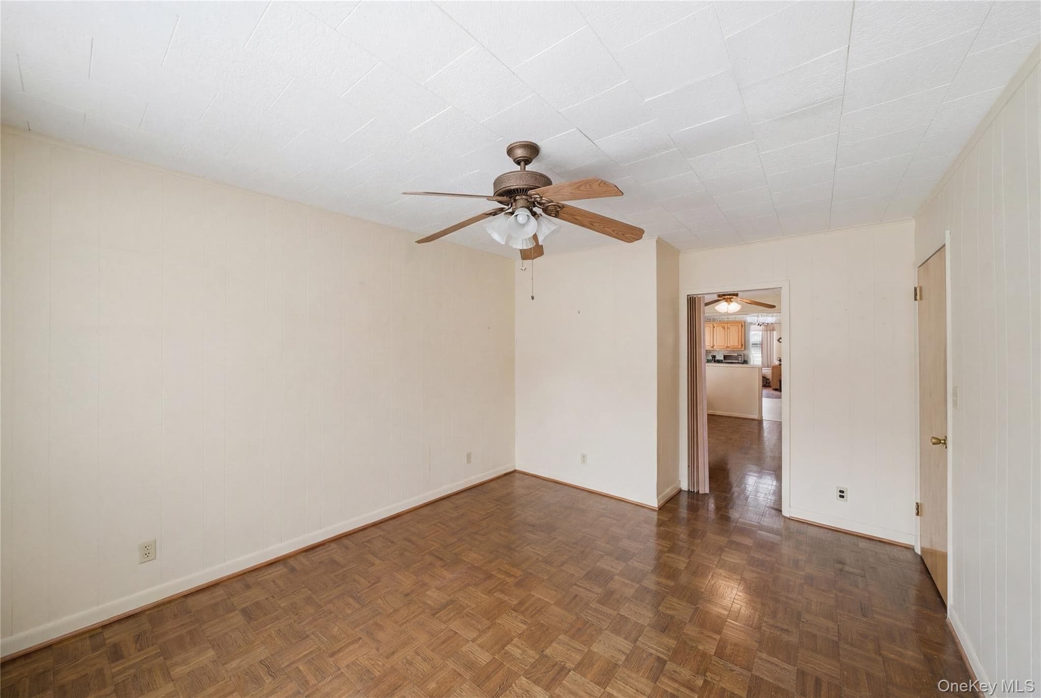 66-28 75th Street thumbnail 6