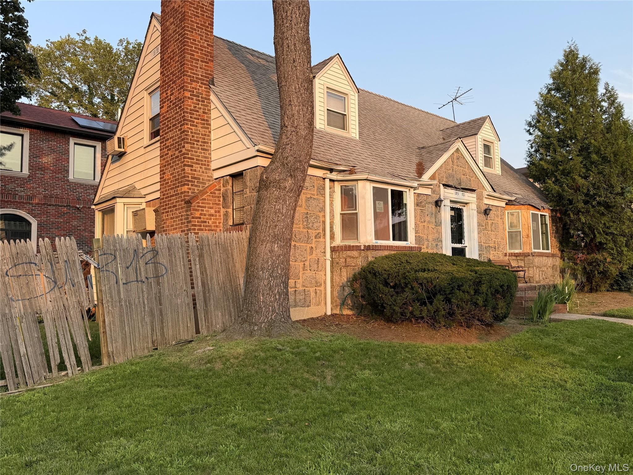 185-02 69th Avenue thumbnail 2