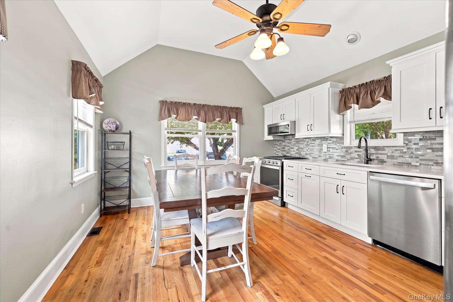 1 Ridgewood Drive thumbnail 7