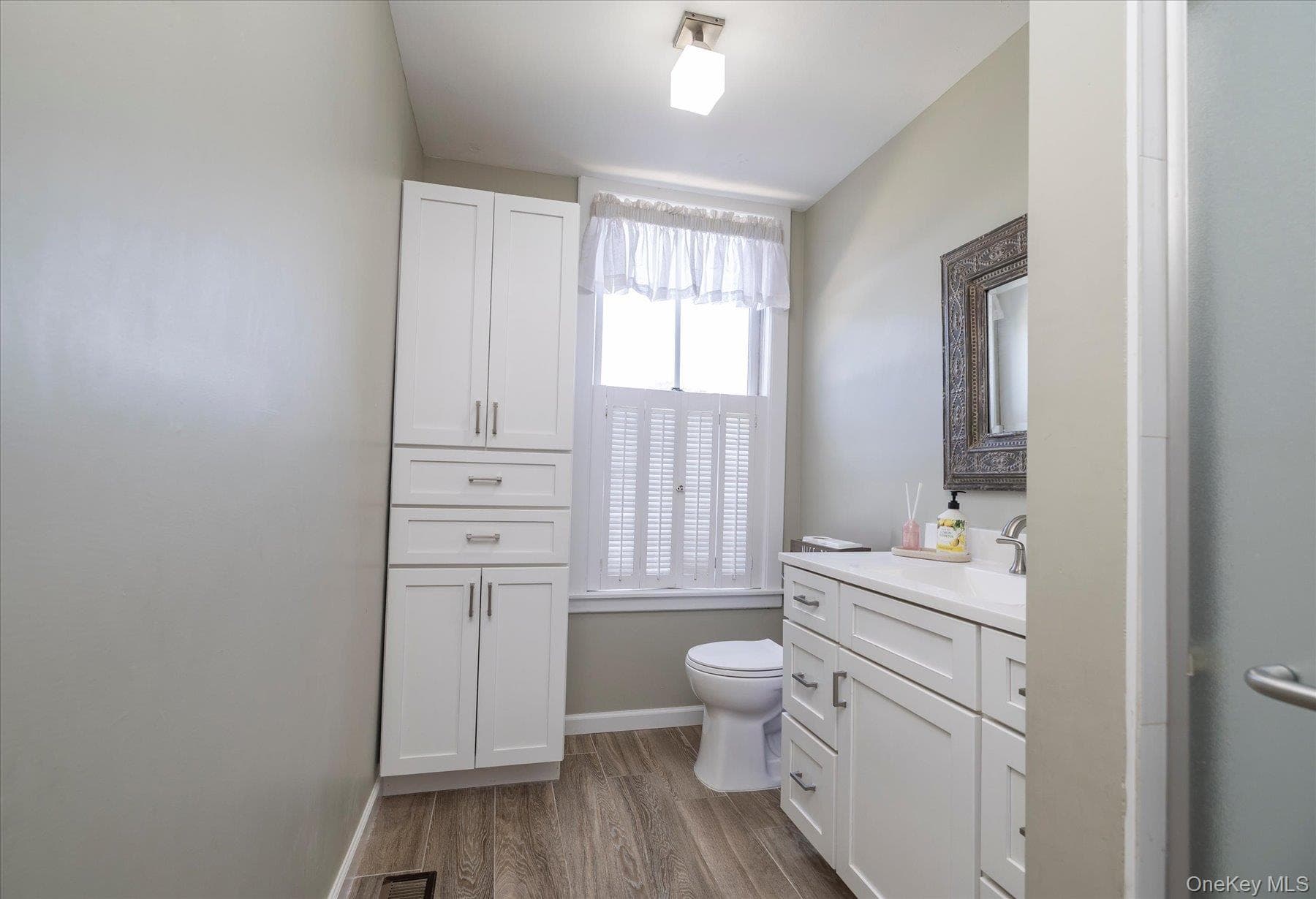 1 Ridgewood Drive thumbnail 14