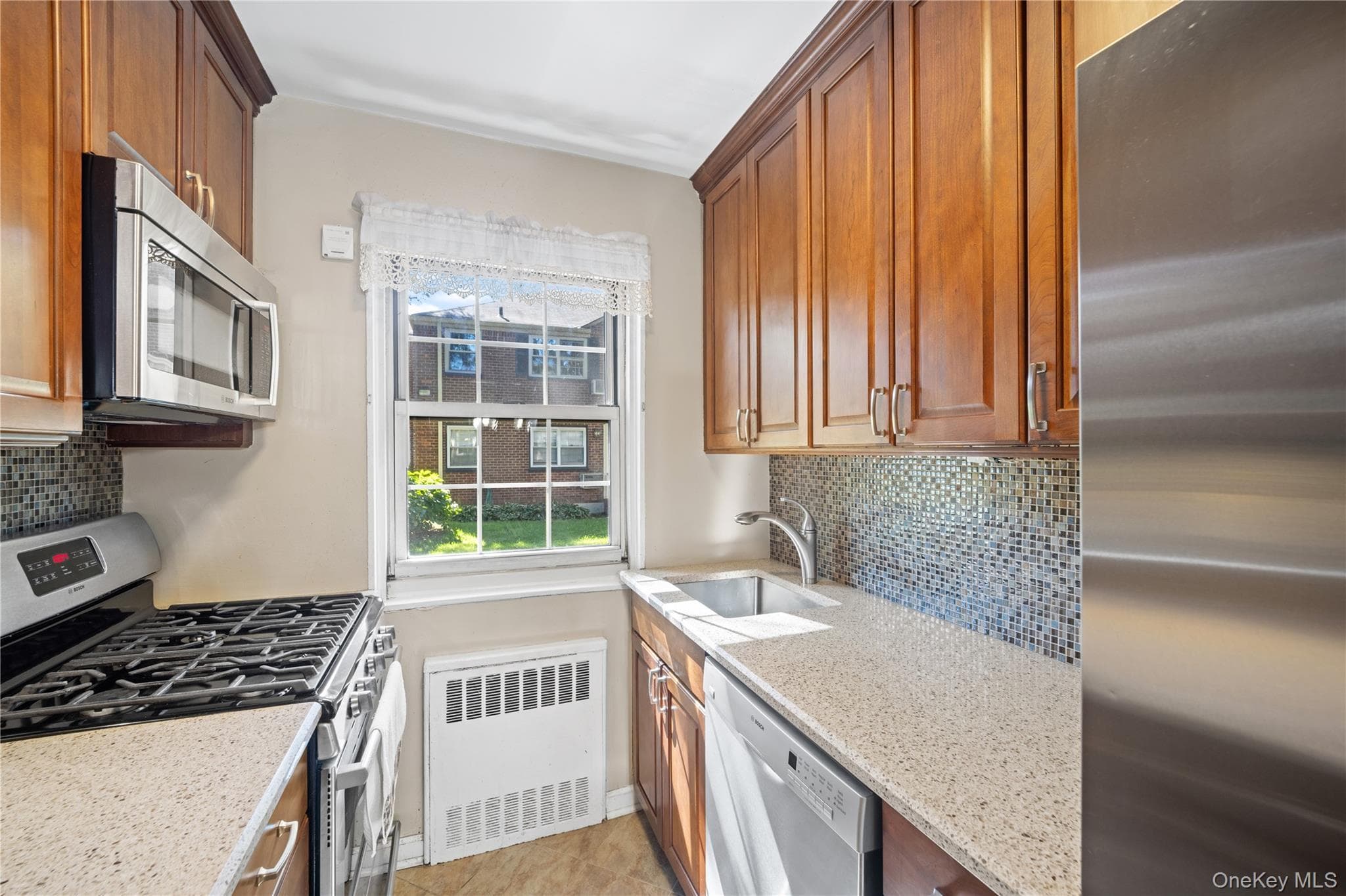 69-14 Bell Boulevard Unit: Lower thumbnail 4
