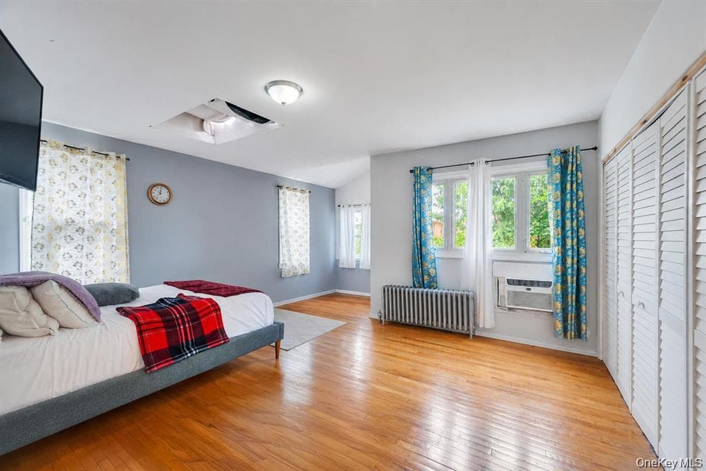 10530 Van Wyck Expressway thumbnail 21