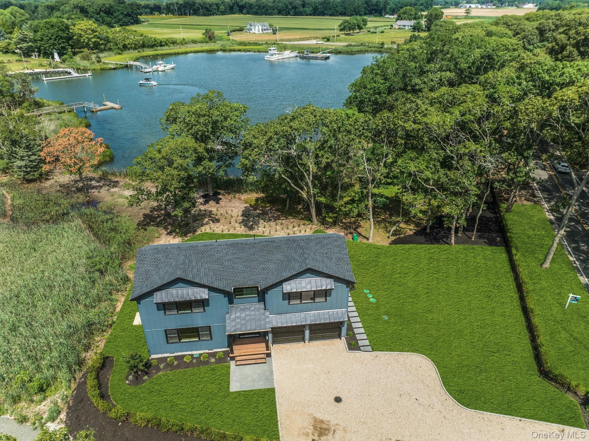 255 Peconic Bay Boulevard, Aquebogue
