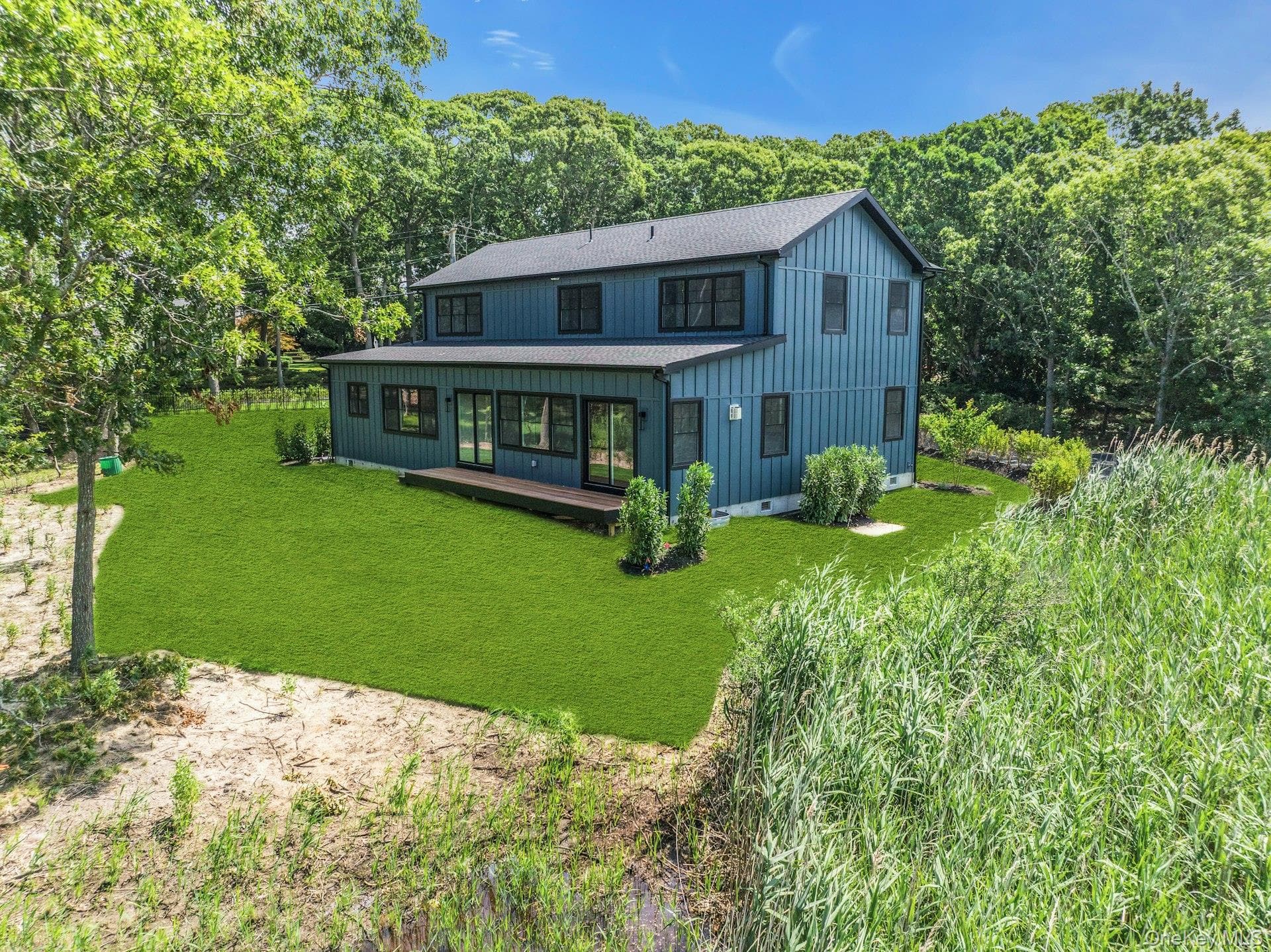 255 Peconic Bay Boulevard thumbnail 40
