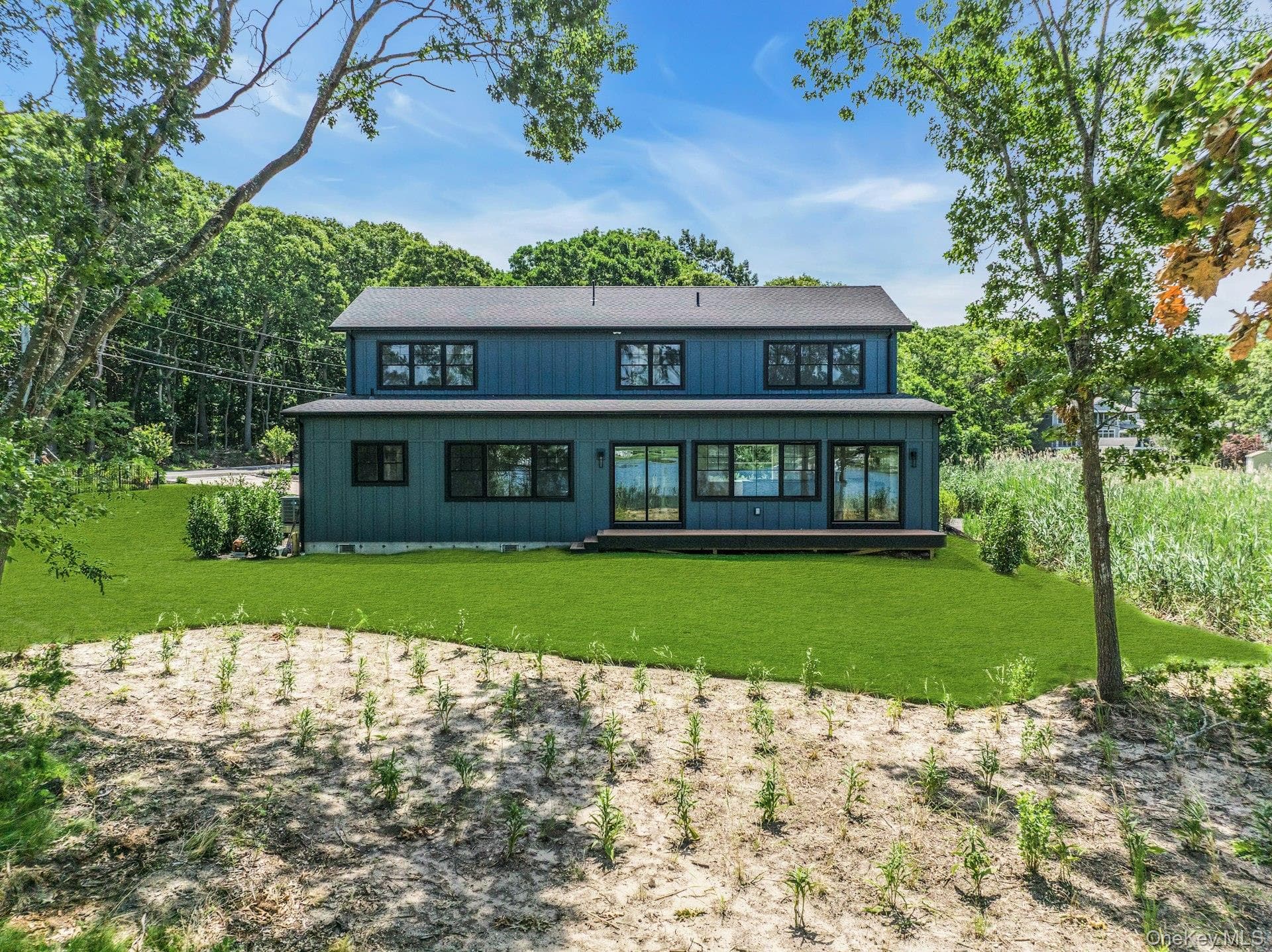 255 Peconic Bay Boulevard thumbnail 41