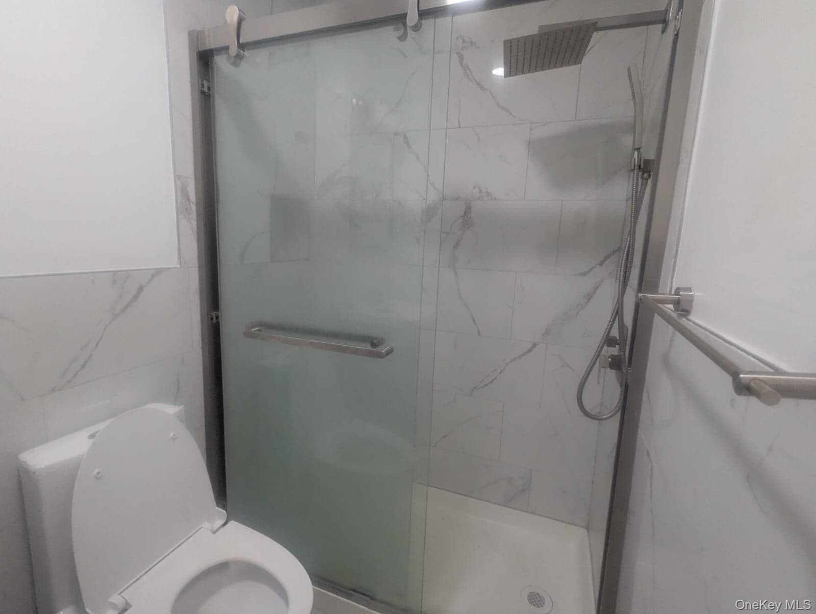 2323 Mott Avenue thumbnail 12