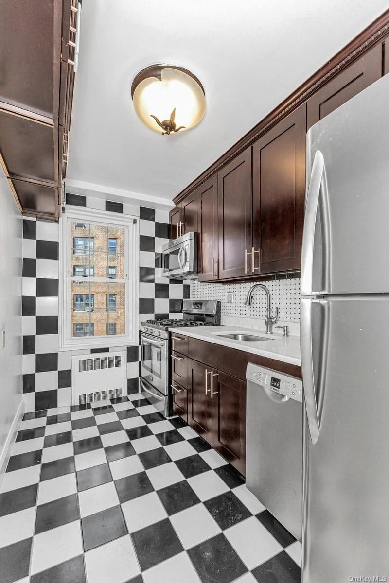 140-21 Burden Crescent Cres Unit: 306, Briarwood