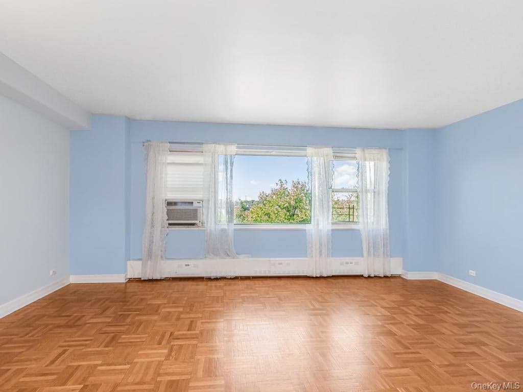 2 Fordham Hill Oval Unit: 5B thumbnail 3