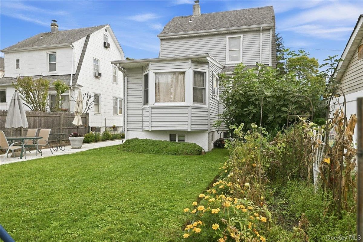 56 Elmwood Street thumbnail 25