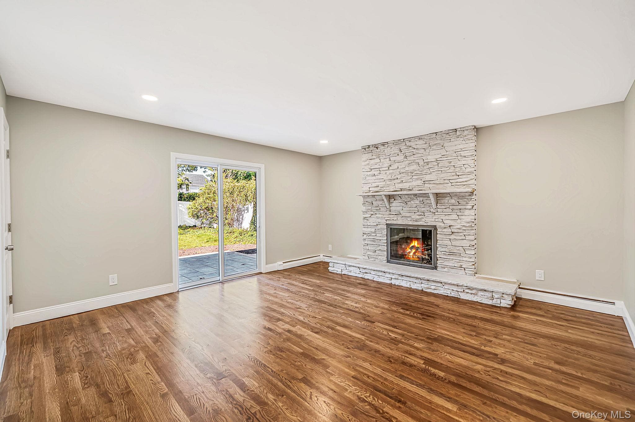 84 Empress Pines Drive thumbnail 13