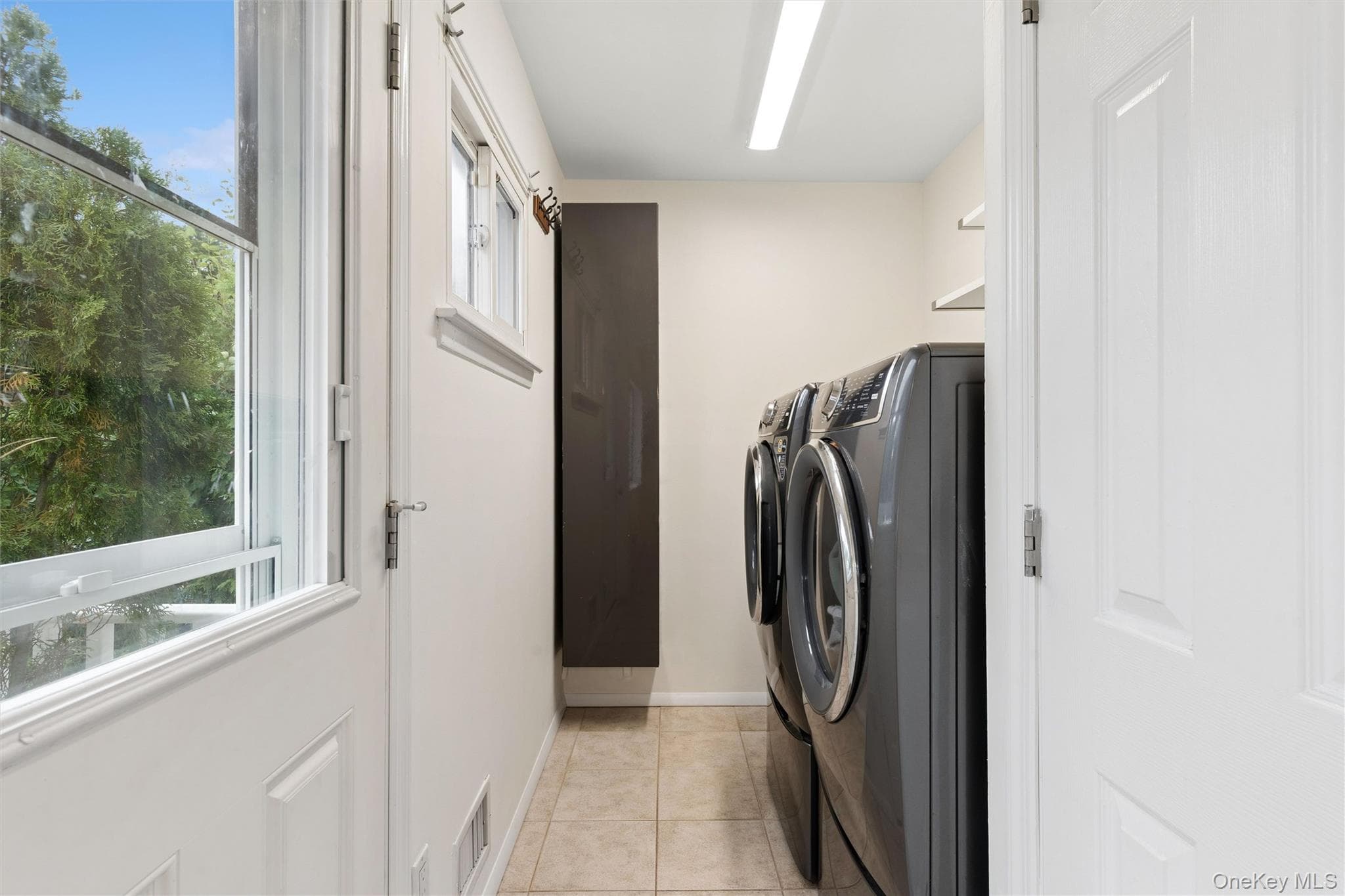 2919 Bond Drive thumbnail 8