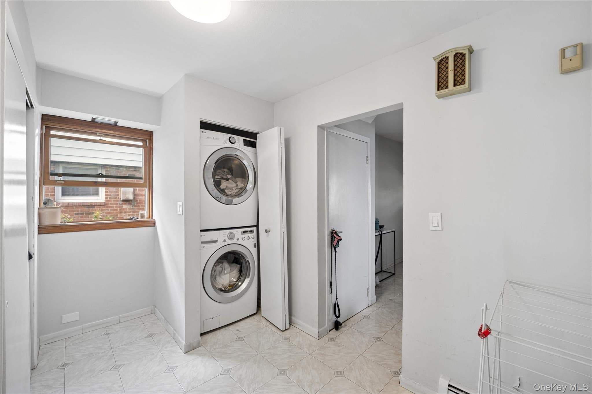 89-16 Doran Avenue thumbnail 18