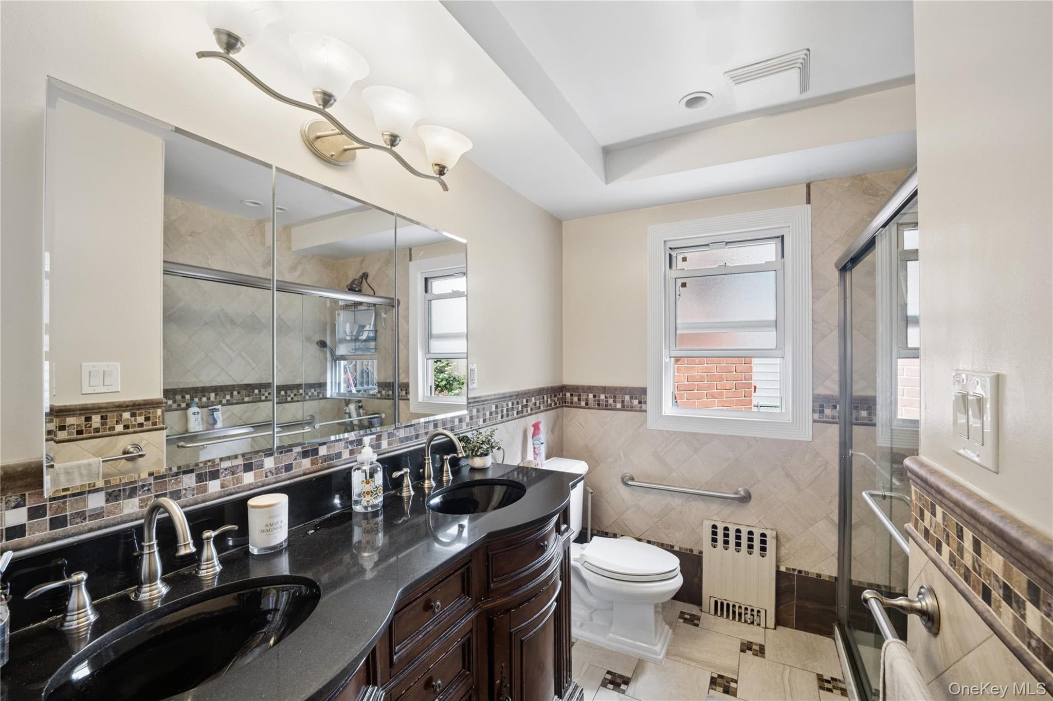 89-16 Doran Avenue thumbnail 25