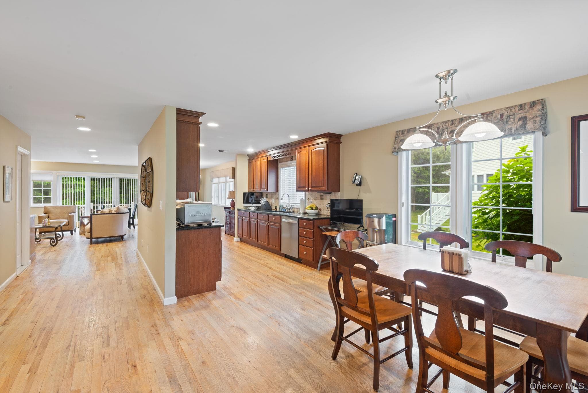 16 Lindbergh Circle Unit: 16 thumbnail 11