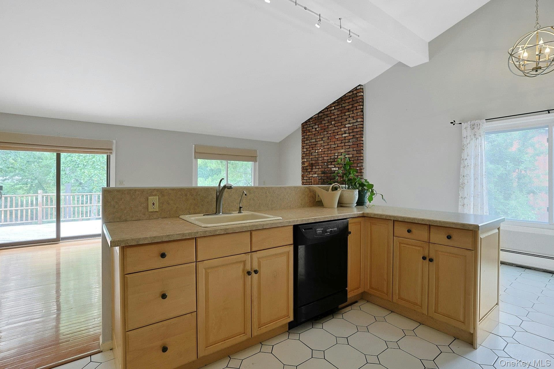 3 Sasson Terrace thumbnail 18