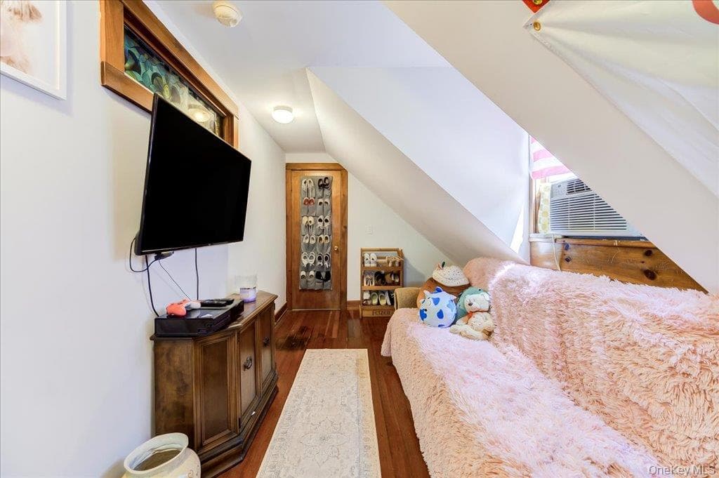 10-12 Woodlea Road thumbnail 18