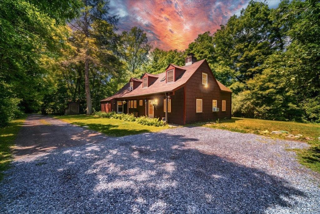 10-12 Woodlea Road thumbnail 2