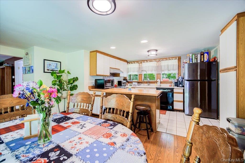 10-12 Woodlea Road thumbnail 11