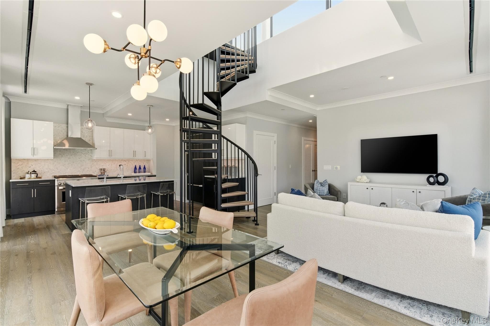 100 Garvies Point Road Unit: 1348 thumbnail 5
