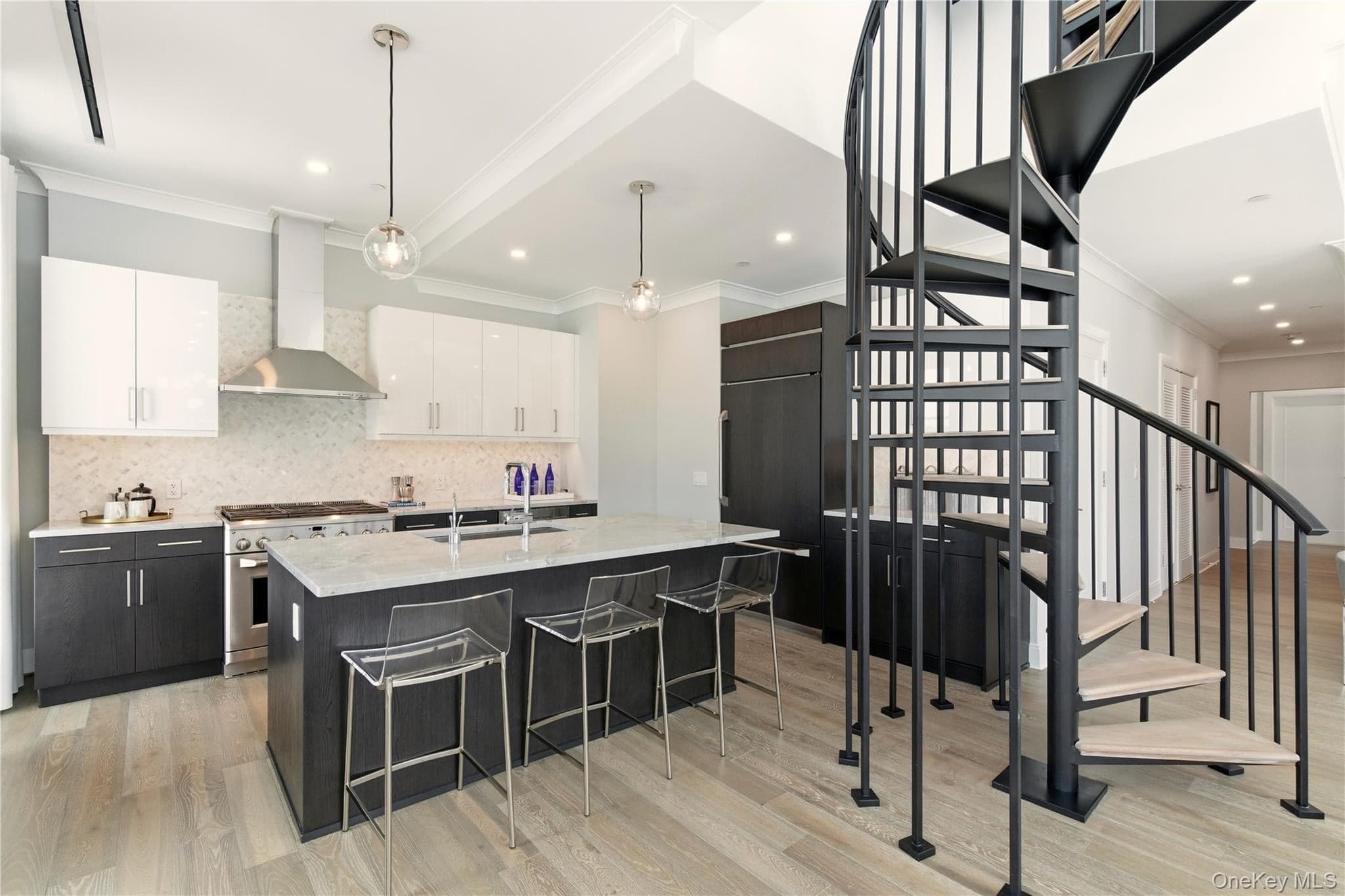 100 Garvies Point Road Unit: 1348 thumbnail 6