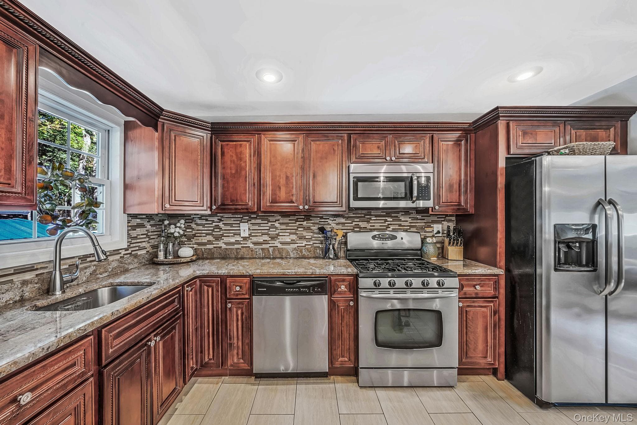 47 Mooney Pond Road thumbnail 16