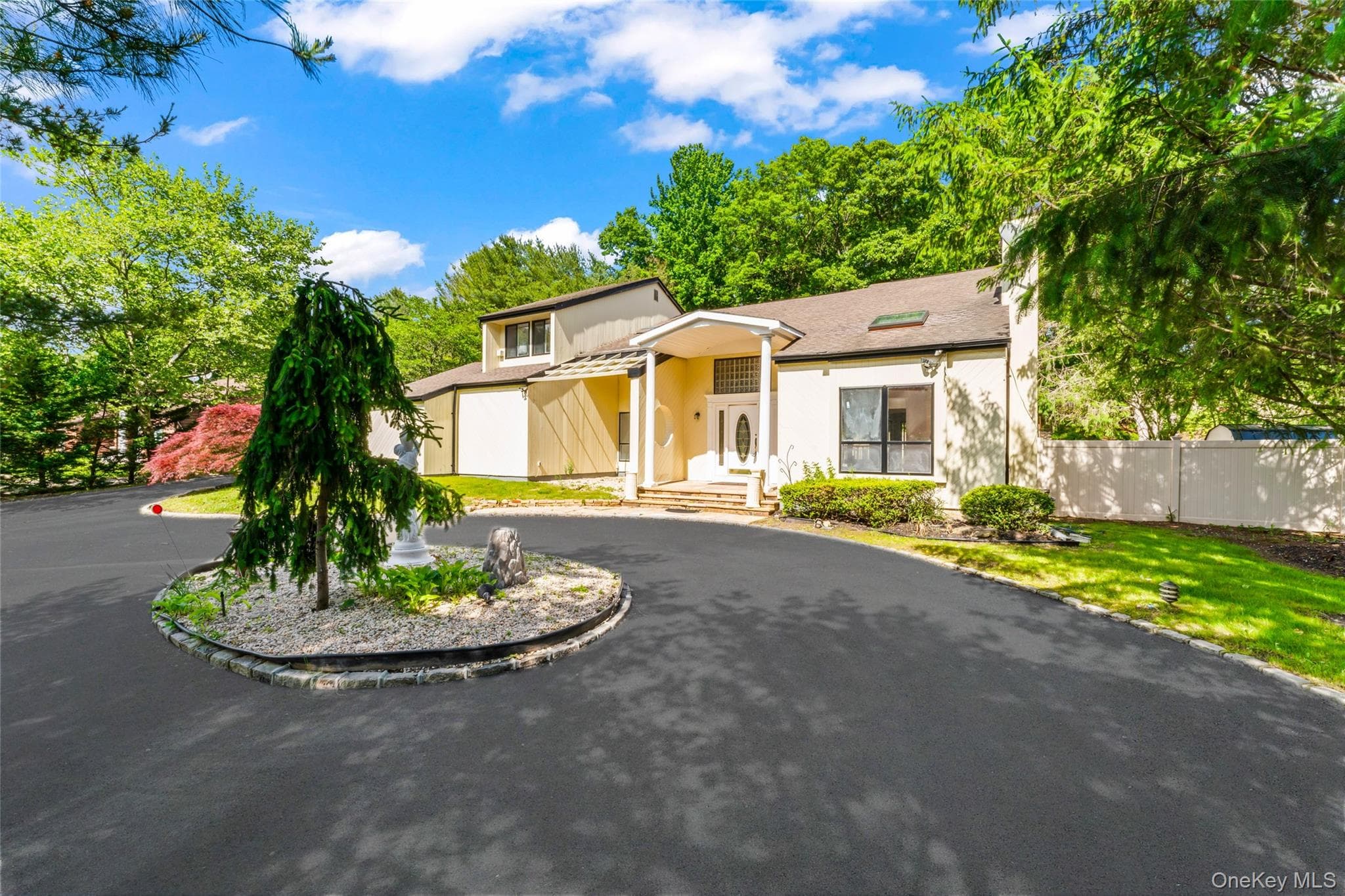126 Bagatelle Road thumbnail 3