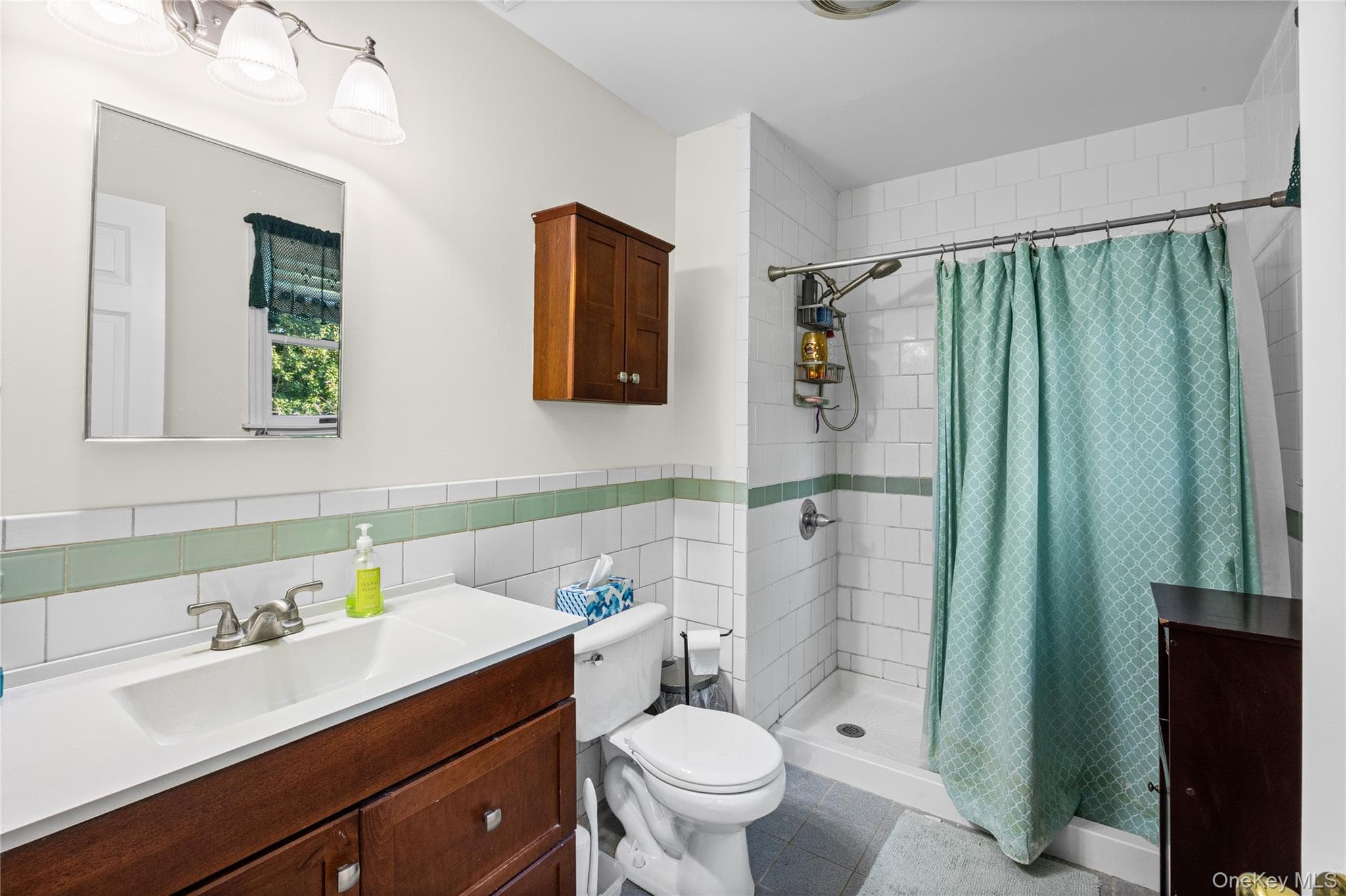 2200 Aldrich Lane thumbnail 15