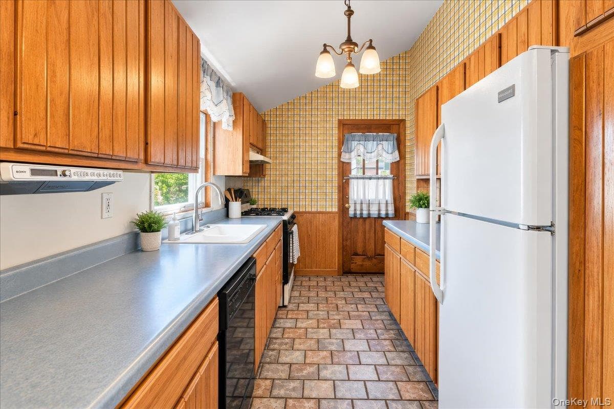 86B Edgewater Park PARK Unit: 86 thumbnail 9