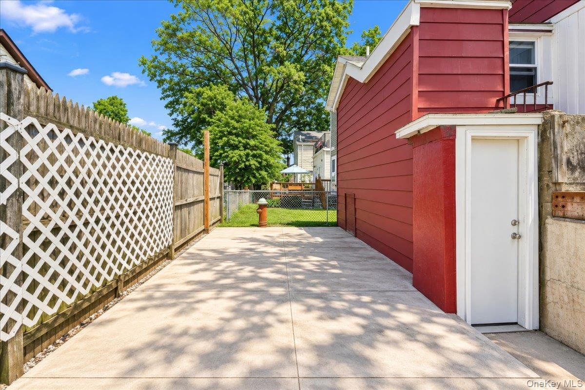 86B Edgewater Park PARK Unit: 86 thumbnail 3