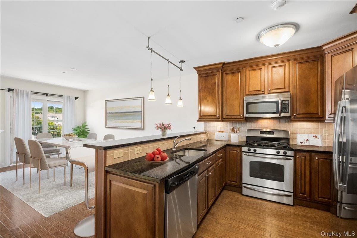 101 Sheldrake Place Unit: 20 thumbnail 9