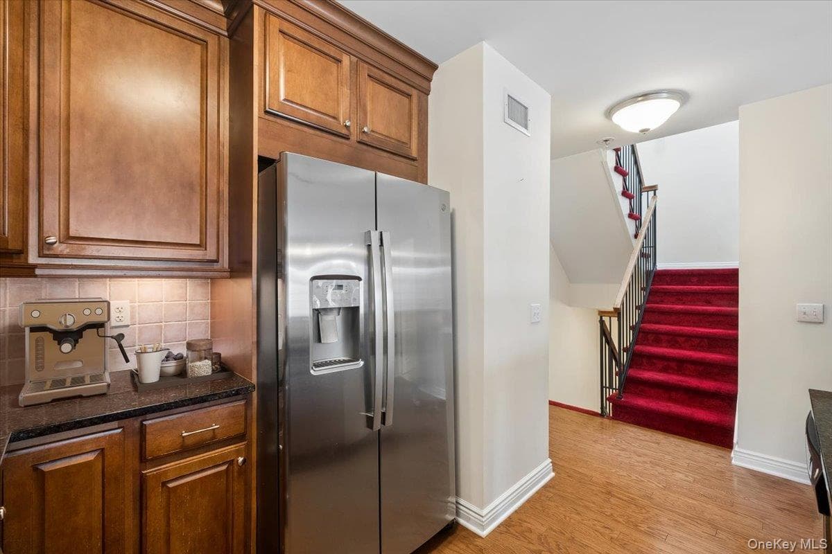 101 Sheldrake Place Unit: 20 thumbnail 8