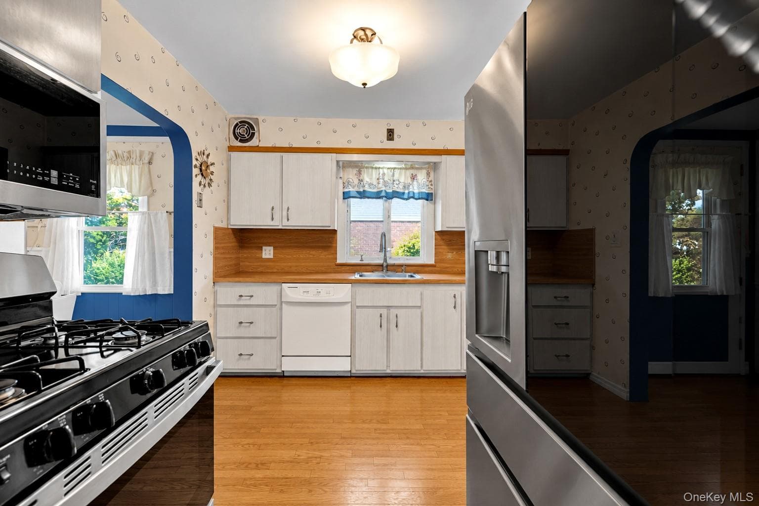 135 Sperry Boulevard thumbnail 7
